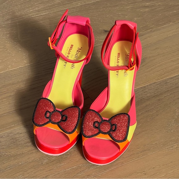 ModCloth x Hello Kitty Stripe Platform Sandals with Glittery Bow - Picture 3 of 16